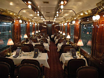 Wagon restaurant du Venice-Simplon-Orient-Express.